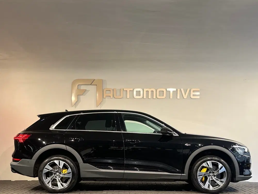 Audi e-tron 55 quattro S edition 95 kWh 96 uit 2023, foto 7