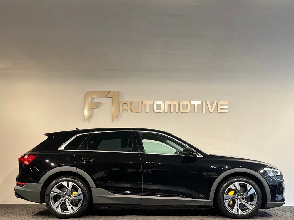 Audi e-tron 55 quattro S edition 95 kWh 96 uit 2023, foto 8