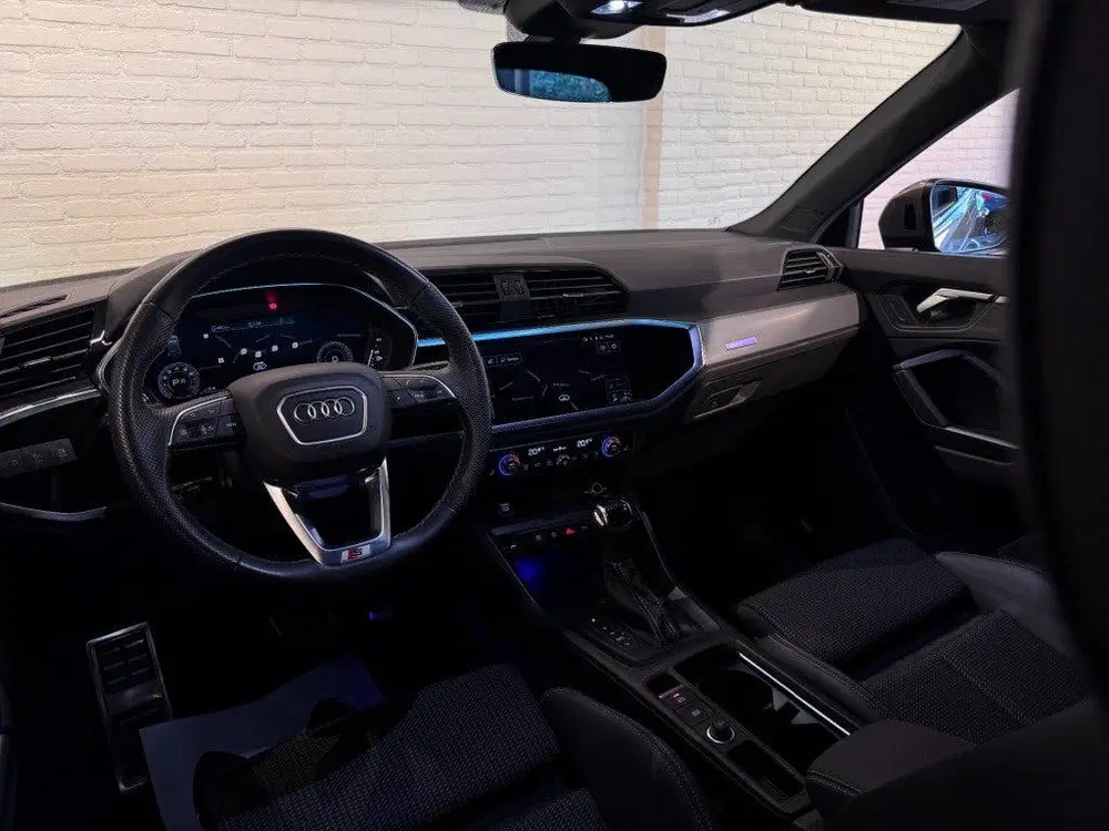 Audi Q3 35 TFSI S-Line Edition Black ACC Sfeerv Ca uit 2023, foto 9