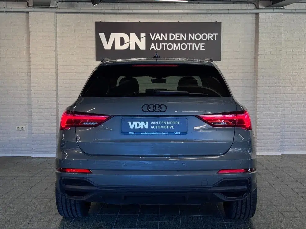 Audi Q3 35 TFSI S-Line Edition Black ACC Sfeerv Ca uit 2023, foto 8