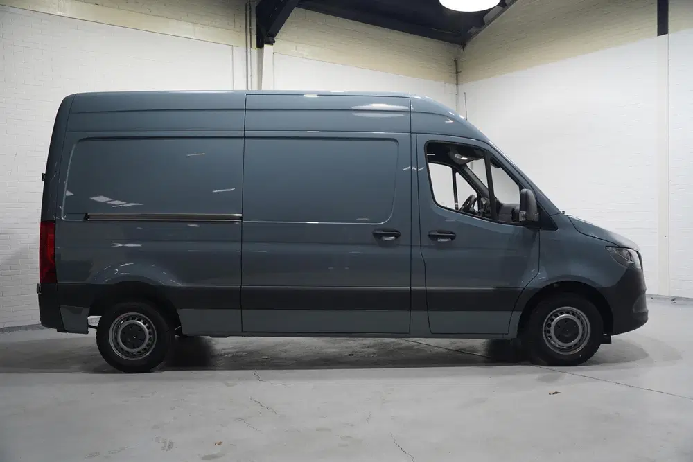 Mercedes-Benz Sprinter 215 CDI 150 pk L2H2 Airco uit 2024, foto 7