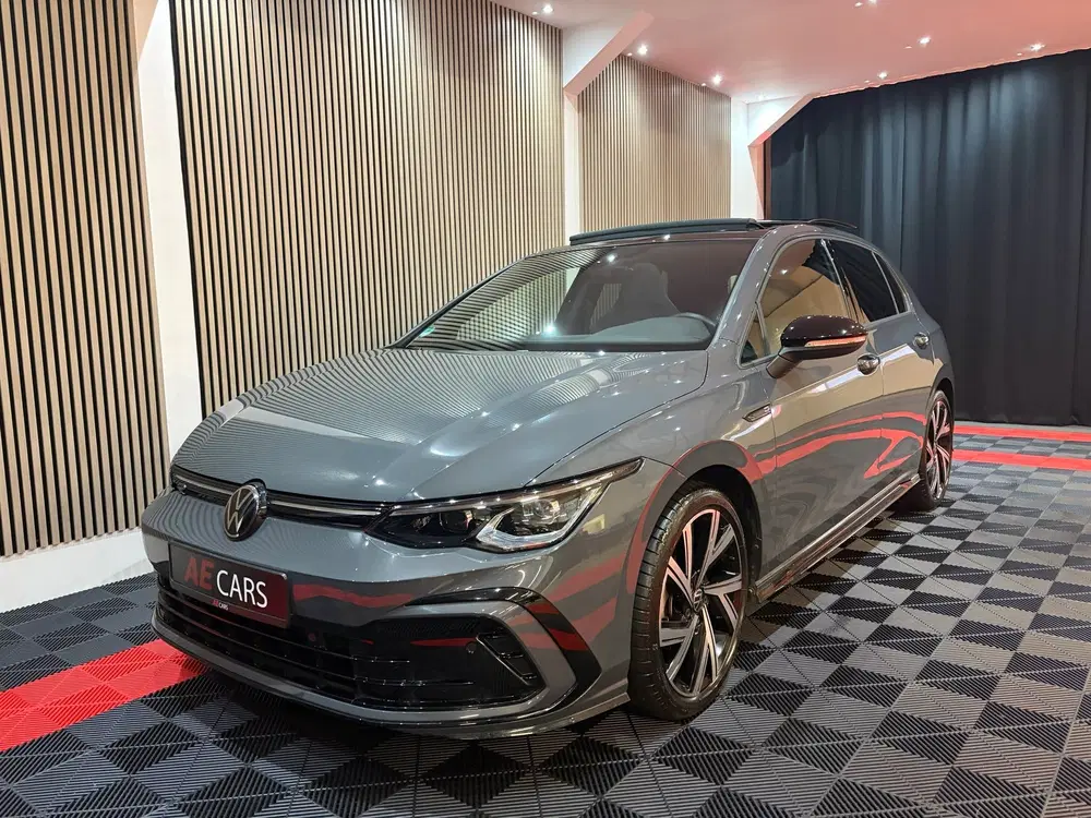 Volkswagen Golf 1.5 eTSI R-Line Business Pano Camera Matri uit 2023, foto 13