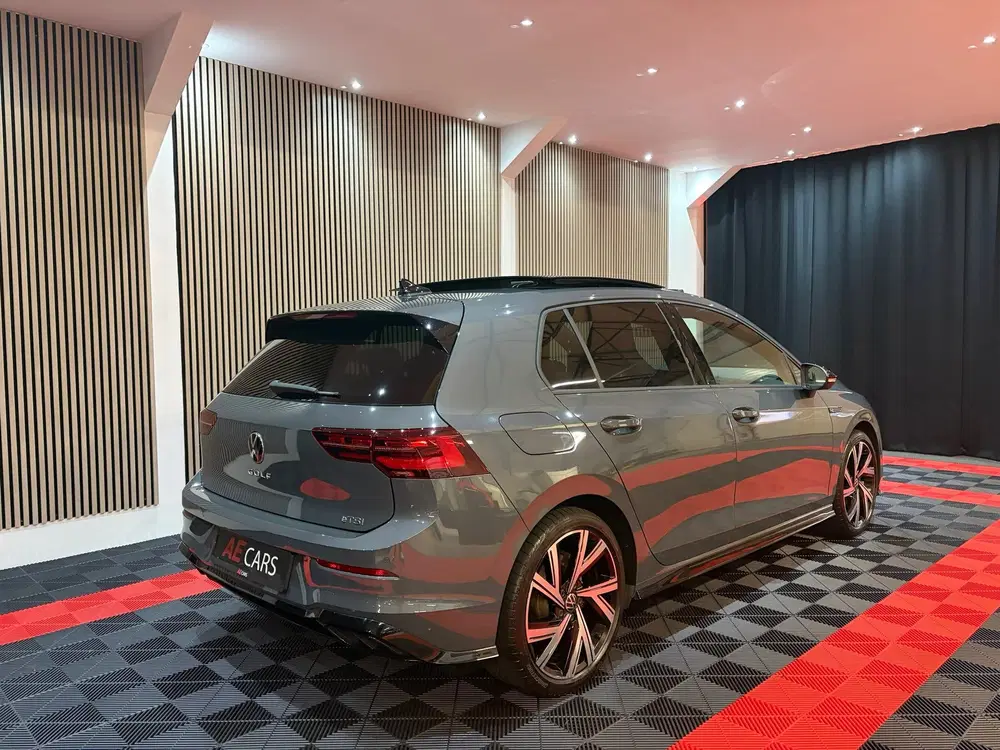 Volkswagen Golf 1.5 eTSI R-Line Business Pano Camera Matri uit 2023, foto 7