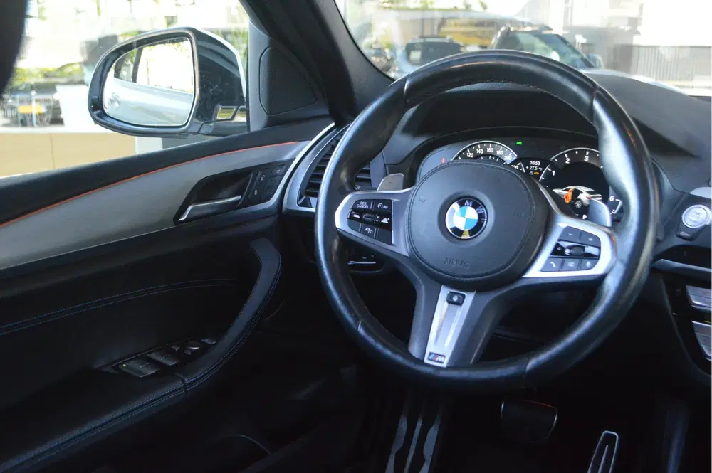 BMW X4 xDrive20i Automaat uit 2019, foto 12