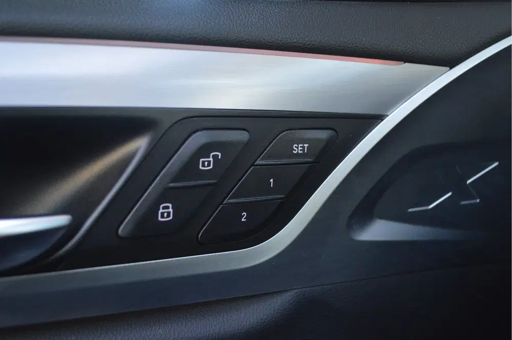 BMW X4 xDrive20i Automaat uit 2019, foto 14