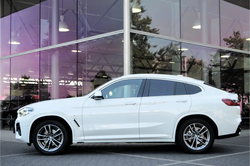 BMW X4 xDrive20i Automaat uit 2019, foto 2
