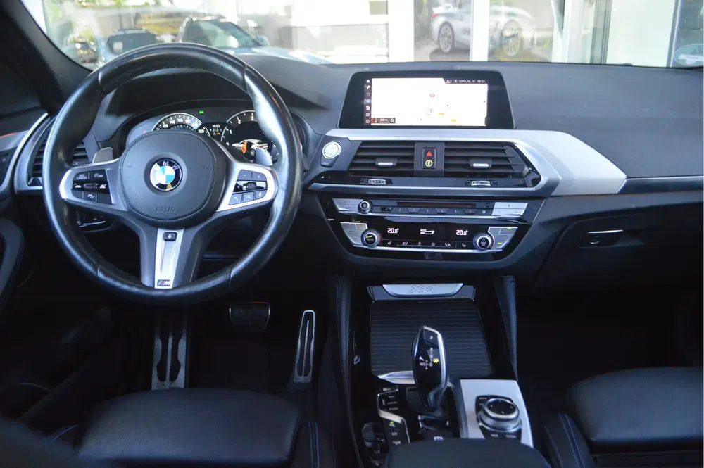 BMW X4 xDrive20i Automaat uit 2019, foto 3