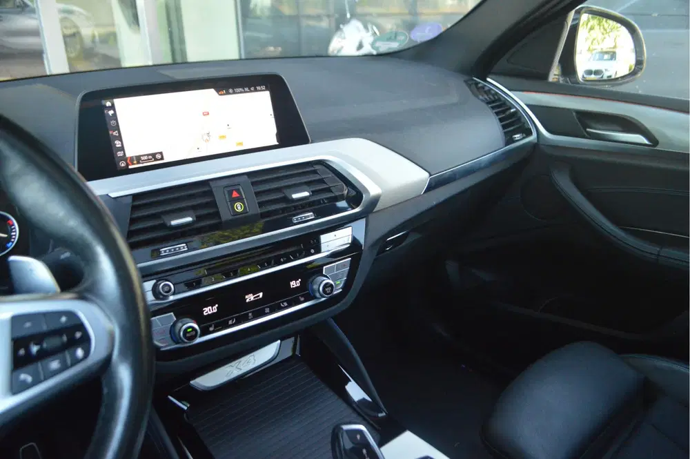 BMW X4 xDrive20i Automaat uit 2019, foto 5