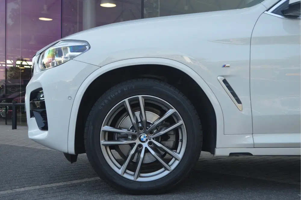BMW X4 xDrive20i Automaat uit 2019, foto 8