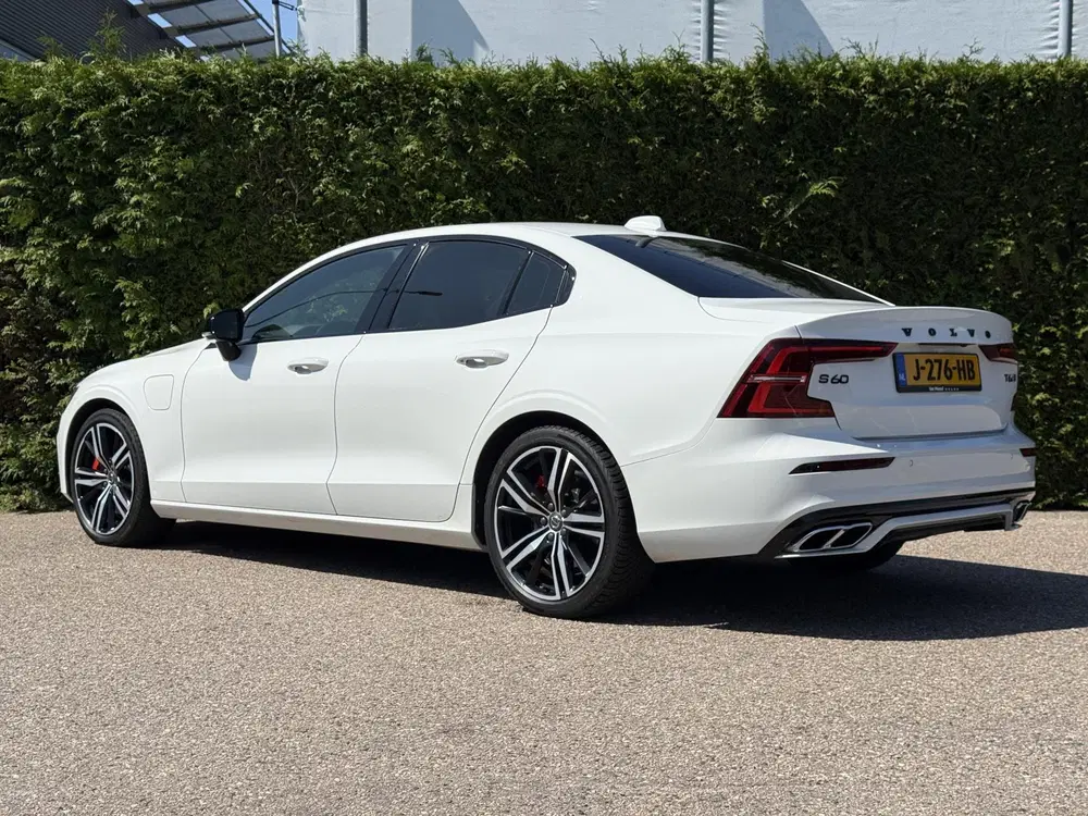 Volvo S60 T6 AWD Twin Engine R-Design uit 2020, foto 7