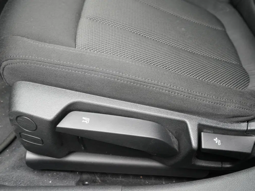 BMW 3-serie 320e Touring Accu conditie 100% (bj 2024) uit 2024, foto 14