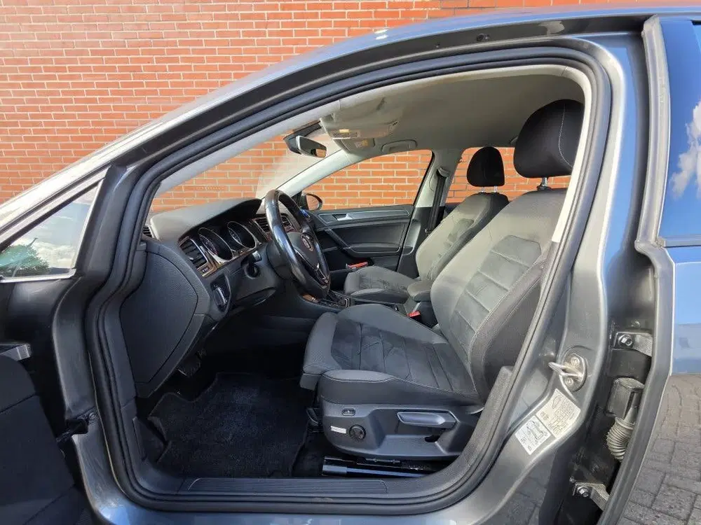 Volkswagen Golf 1.5 TSI Comfort Line Business Automaat Mas uit 2019, foto 3