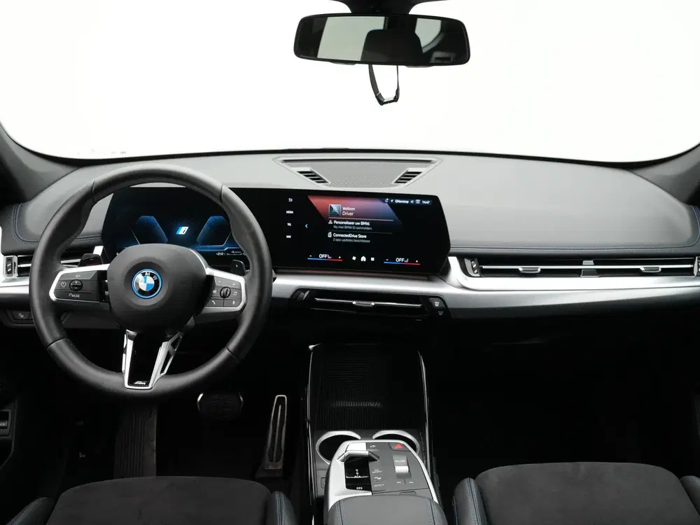 BMW X1 xDrive25e Accu conditie 100% (bj 2025 uit 2025, foto 12