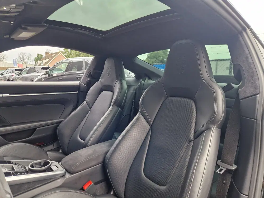 Porsche 911 992 3.0 Carrera 4S 450PK uit 2019, foto 10
