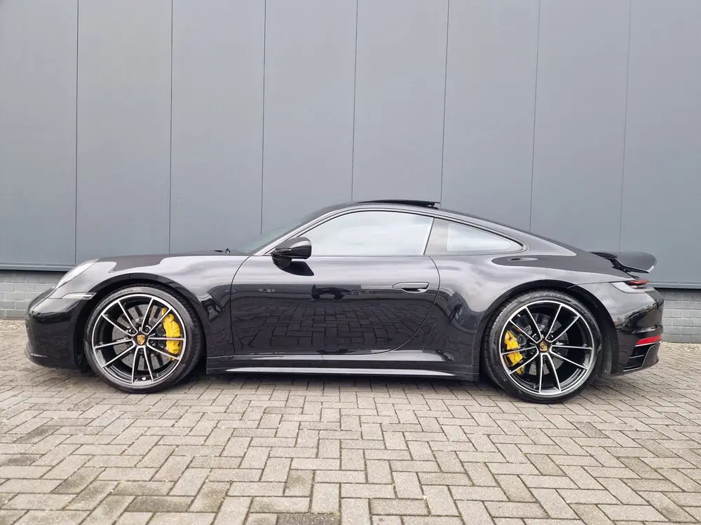 Porsche 911 992 3.0 Carrera 4S 450PK uit 2019, foto 2