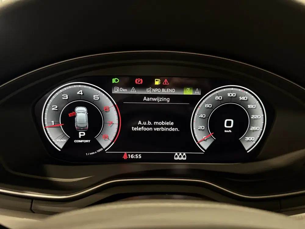 Audi A4 35 TFSI S edition Competition NL auto uit 2023, foto 11