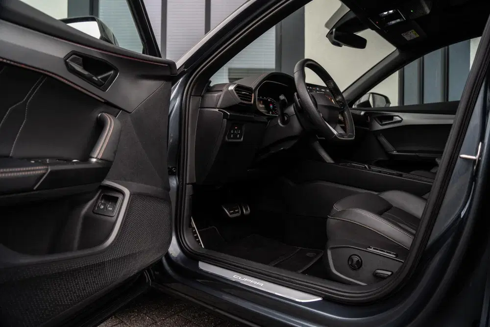 Cupra Formentor 1.4 e-Hybrid VZ Copper Edition 245PK PANO uit 2022, foto 9