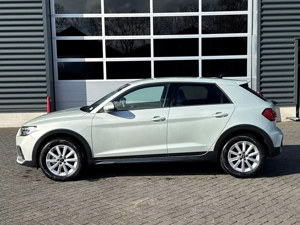 Audi A1 1.5 35 TFSI Advanced edition uit 2025, foto 2