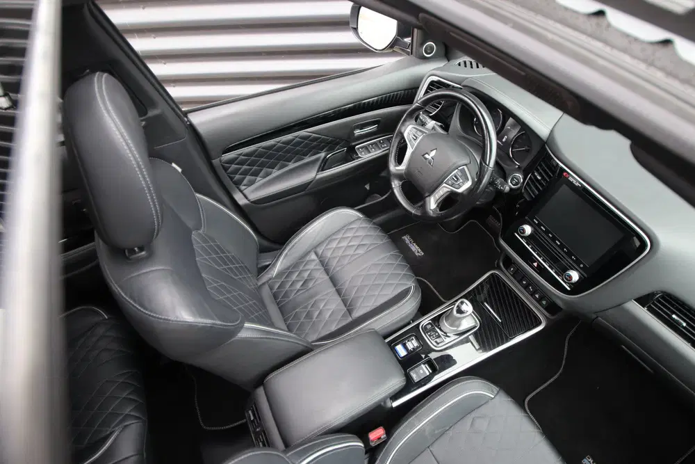 Mitsubishi Outlander 2.4 PHEV Instyle Opendak uit 2020, foto 13