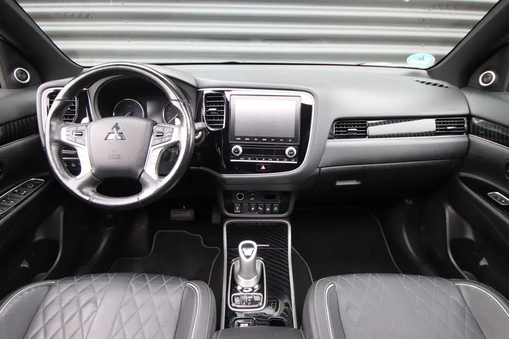 Mitsubishi Outlander 2.4 PHEV Instyle Opendak uit 2020, foto 4