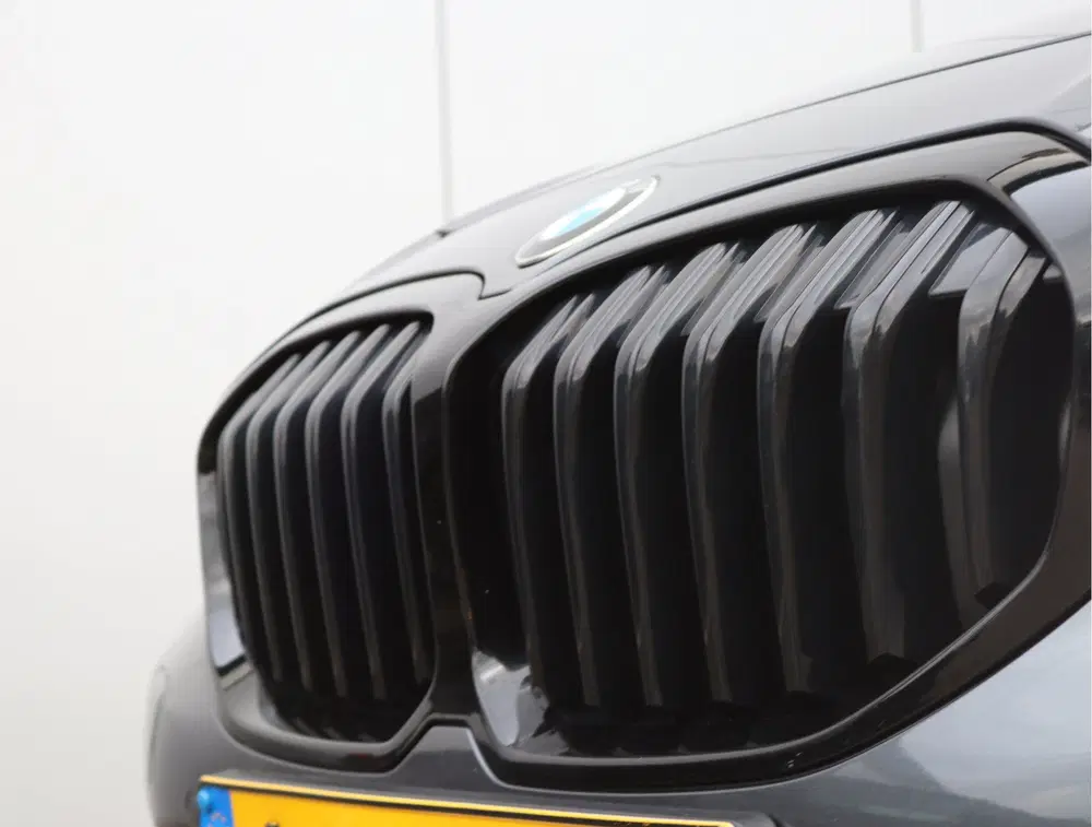 BMW 1-serie 118i Business Edition uit 2021, foto 10