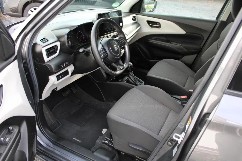 Suzuki Swift 1.2 Select Smart Hybrid Automaat uit 2025, foto 9