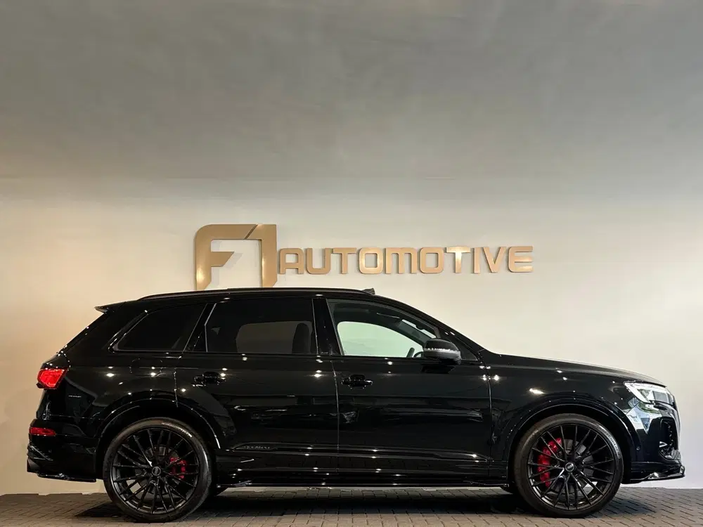 Audi Q7 60 TFSI e quattro Line S Comp Pano uit 2024, foto 10