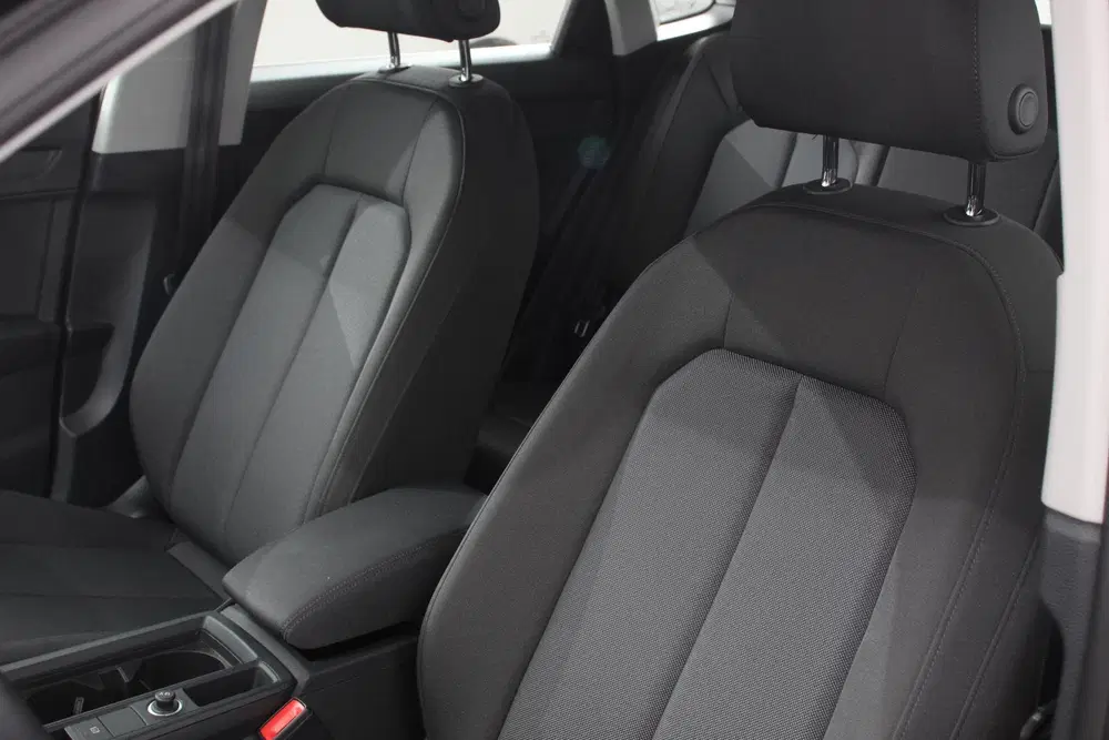 Audi Q3 45 TFSI e 245pk PHEV S-tronic Attitude Nav uit 2022, foto 10