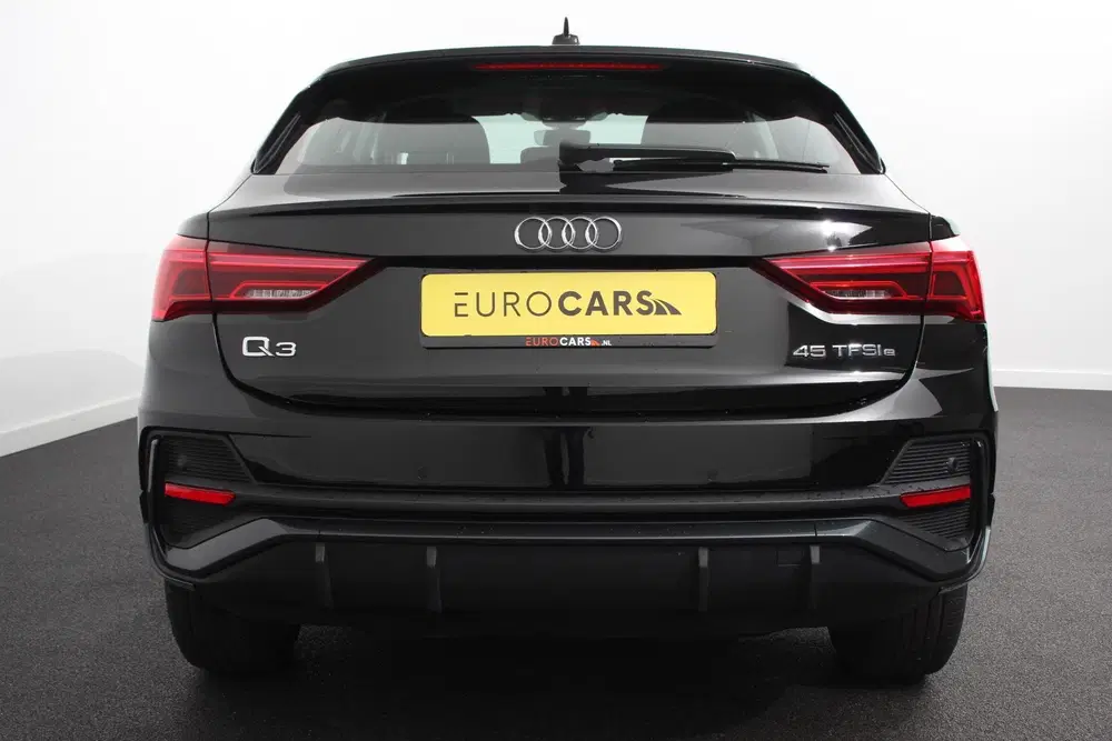 Audi Q3 45 TFSI e 245pk PHEV S-tronic Attitude Nav uit 2022, foto 4