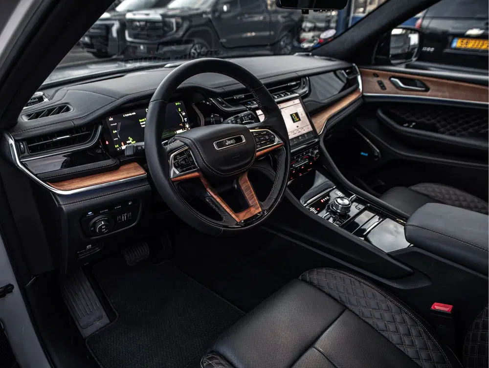 Jeep Grand Cherokee uit 2025, foto 11
