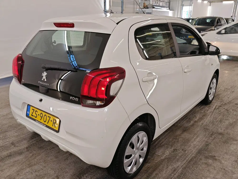 Peugeot 108 1.0 e-VTi 72pk Active Pack Premium uit 2019, foto 5