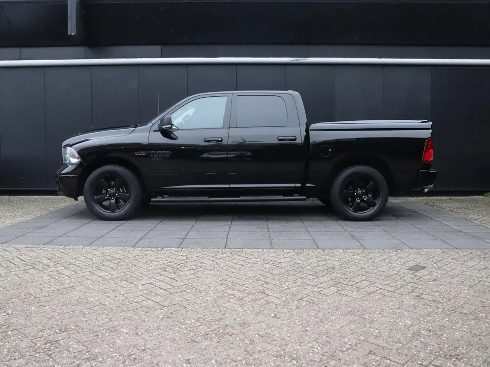 Dodge RAM 5.7 V8 4x4 Crew Cab Classic uit 2021, foto 2
