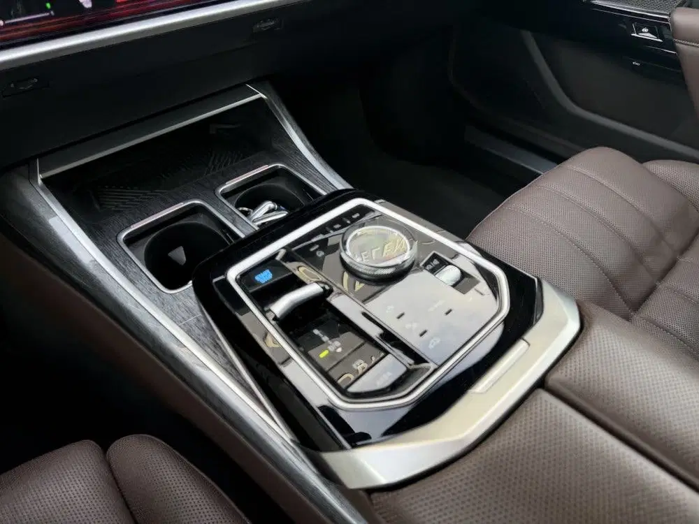 BMW i7 xDrive 60 uit 2022, foto 5