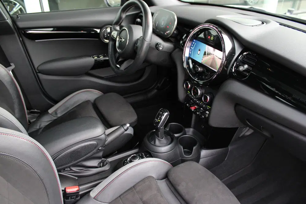 Mini Hatchback Cooper S Rockingham GT JCW Automaat uit 2022, foto 9