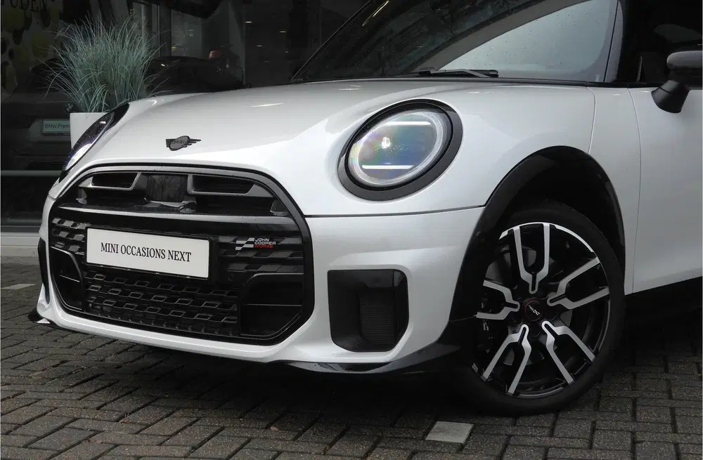 Mini Hatchback Cooper S Automaat uit 2024, foto 4