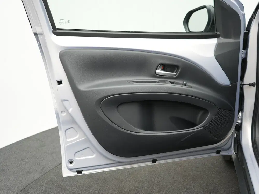 Toyota Aygo X Hybrid 115 pulse uit 2026, foto 7