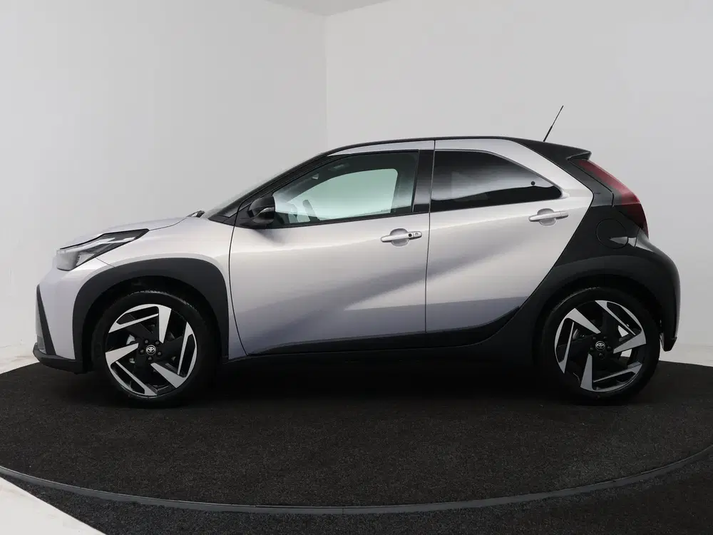 Toyota Aygo X Hybrid 115 envy IVN 1595418 (bj 2026) uit 2026, foto 3