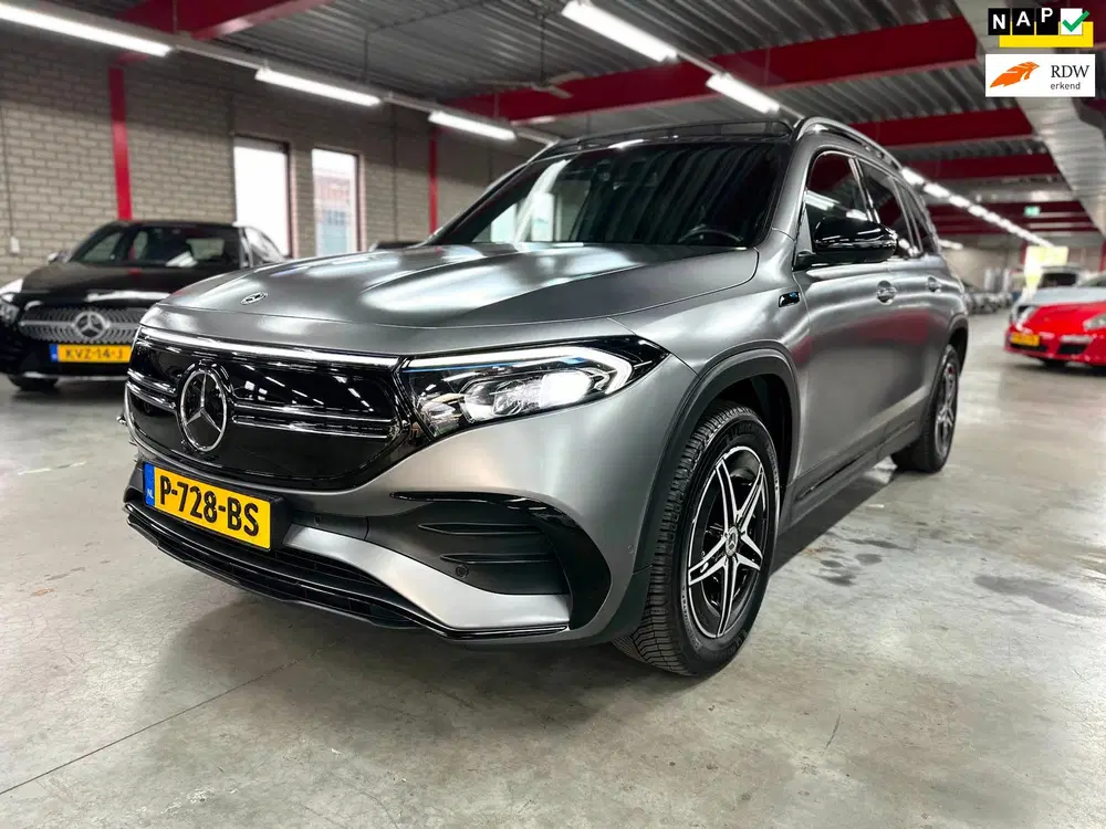Mercedes-Benz EQB 4MATIC AMG Line 7pers uit 2022