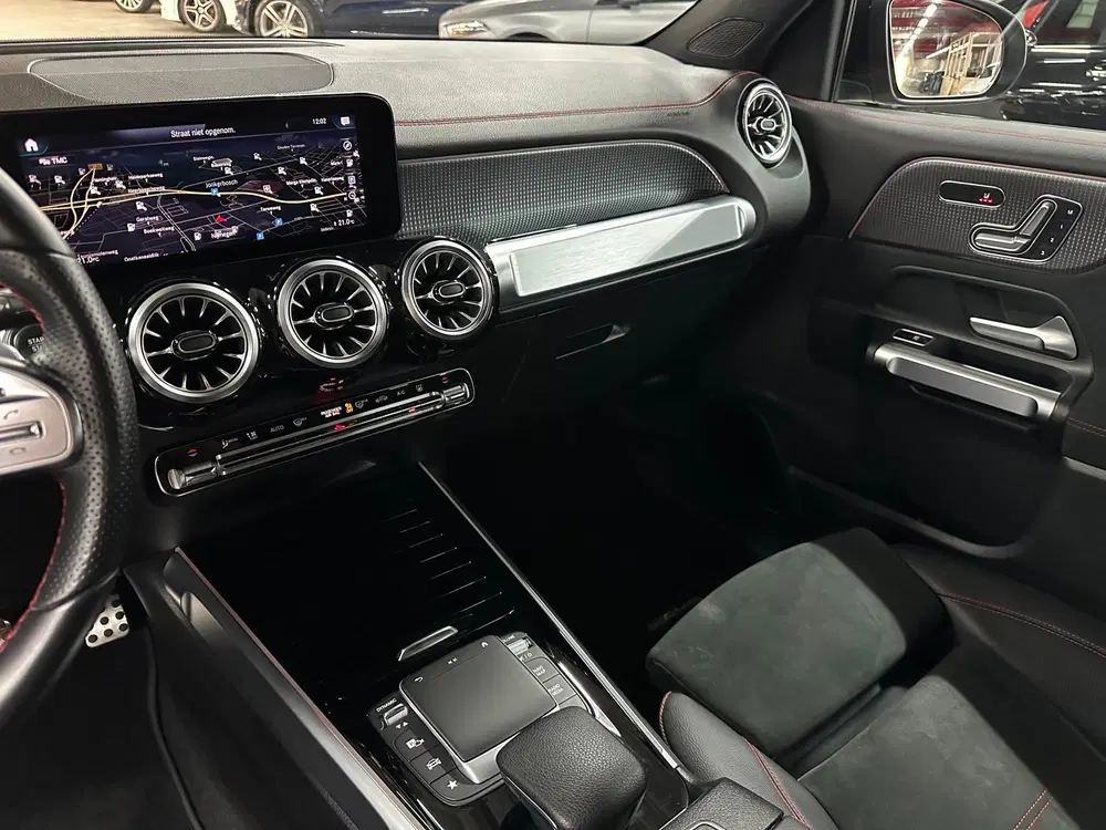 Mercedes-Benz EQB 4MATIC AMG Line 7pers uit 2022, foto 15