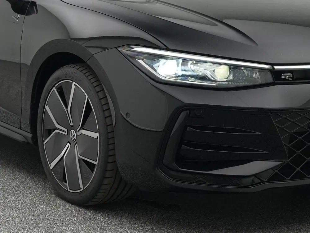 Volkswagen Passat R-Line Edition 1.5 eHybrid 204 PK uit 2024, foto 15
