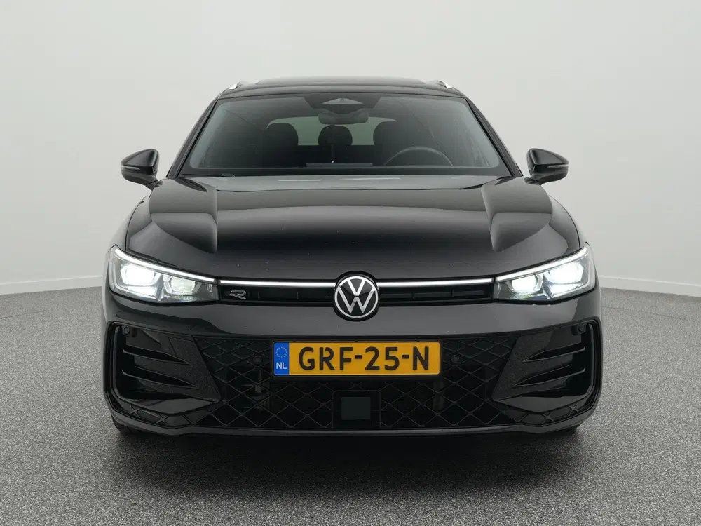 Volkswagen Passat R-Line Edition 1.5 eHybrid 204 PK uit 2024, foto 5