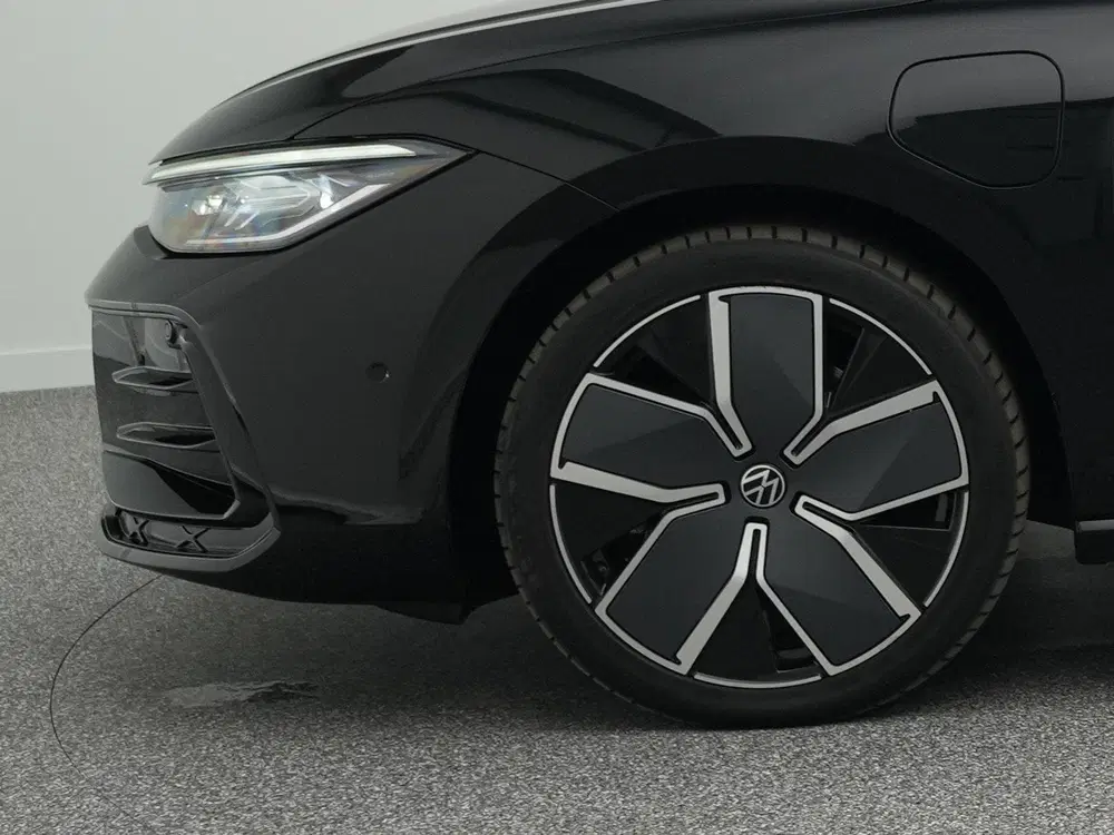 Volkswagen Passat R-Line Edition 1.5 eHybrid 204 PK uit 2024, foto 7