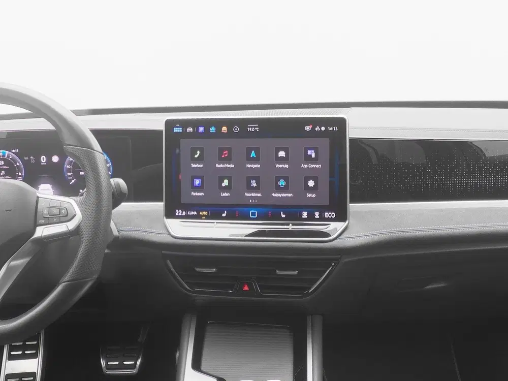 Volkswagen Passat R-Line Edition 1.5 eHybrid 204 PK uit 2024, foto 9