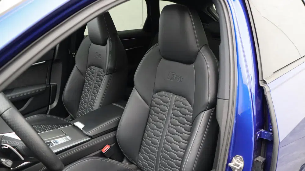 Audi RS6 Avant 4.0 TFSI quattro uit 2021, foto 10