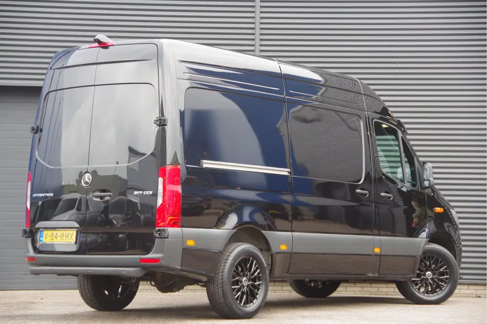 Mercedes-Benz Sprinter 317 1.9 CDI L2H2 3-ZITS uit 2024, foto 2