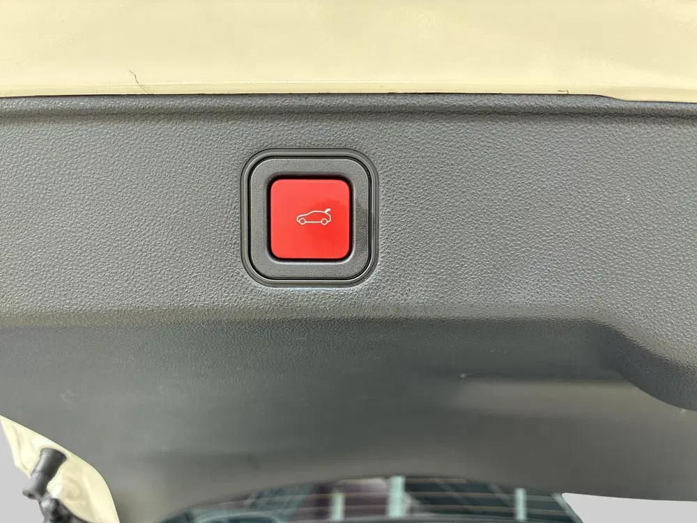 Fiat 600 1.2 Hybrid Turbo Charged 110pk Aut La Prim uit 2025, foto 10