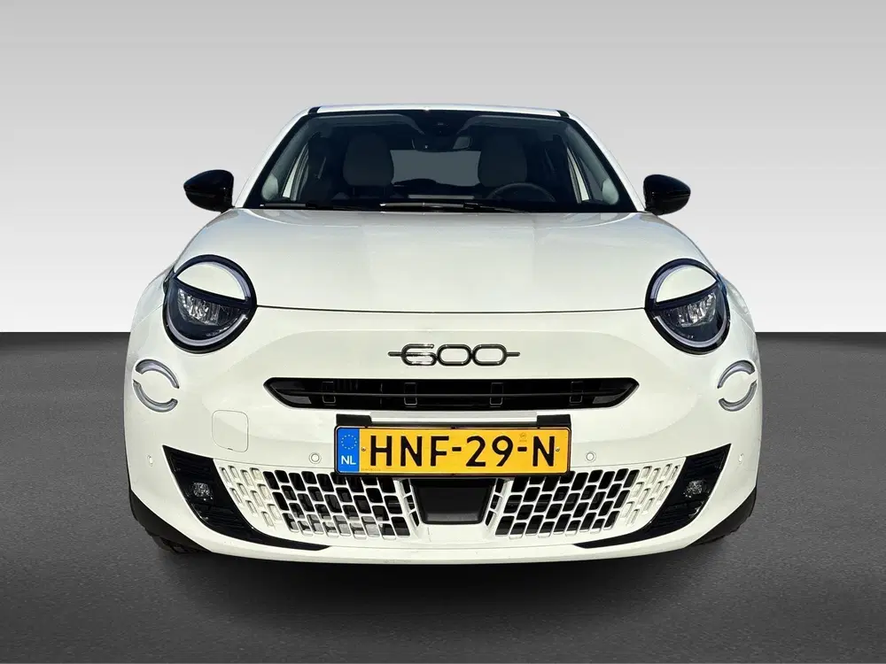 Fiat 600 1.2 Hybrid Turbo Charged 110pk Aut La Prim uit 2025, foto 4