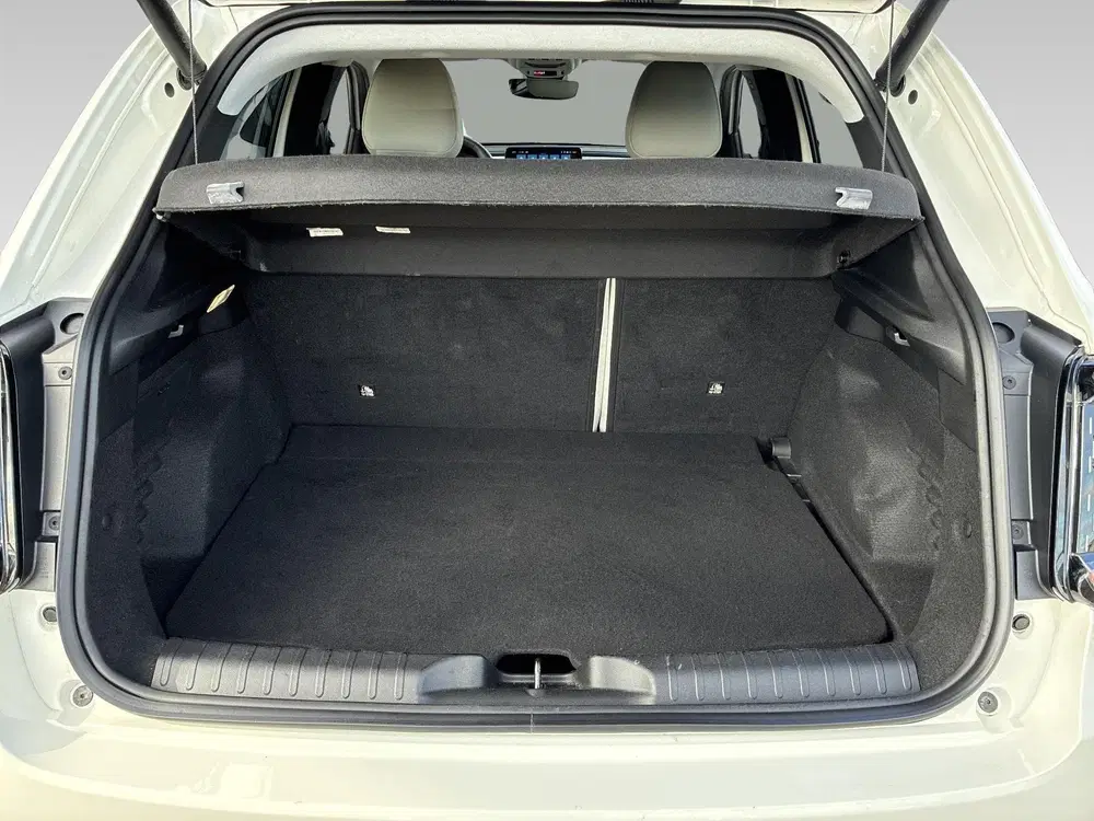 Fiat 600 1.2 Hybrid Turbo Charged 110pk Aut La Prim uit 2025, foto 8