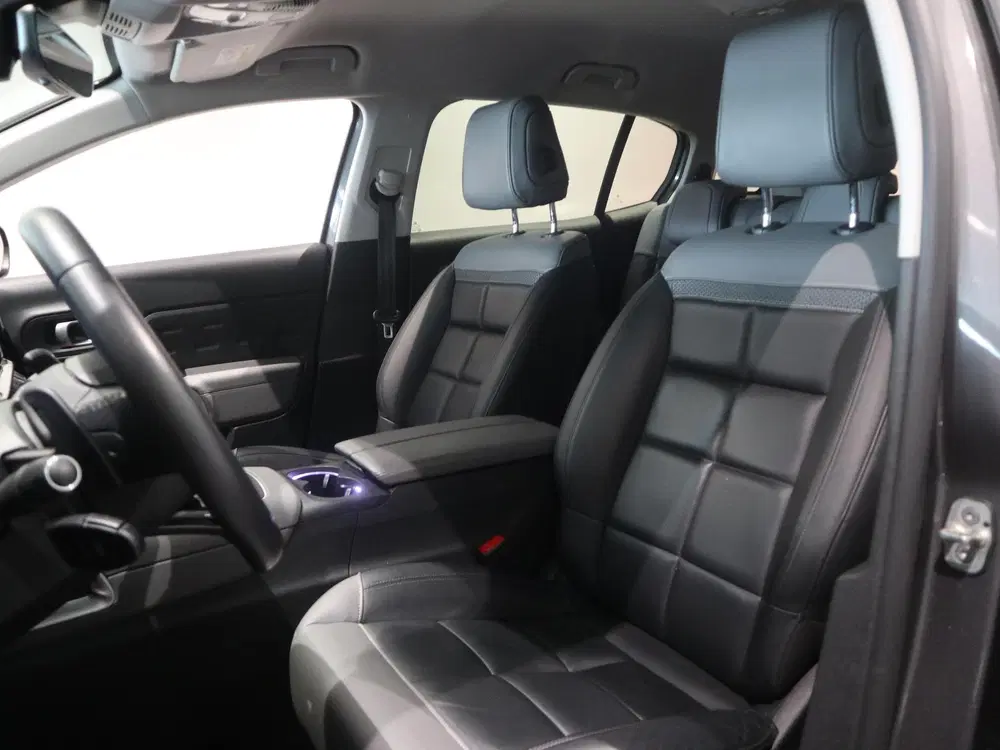 Citroën C5 Aircross Citroen C5 Aircross 1.6 Plug-in Hybrid 225 uit 2022, foto 7