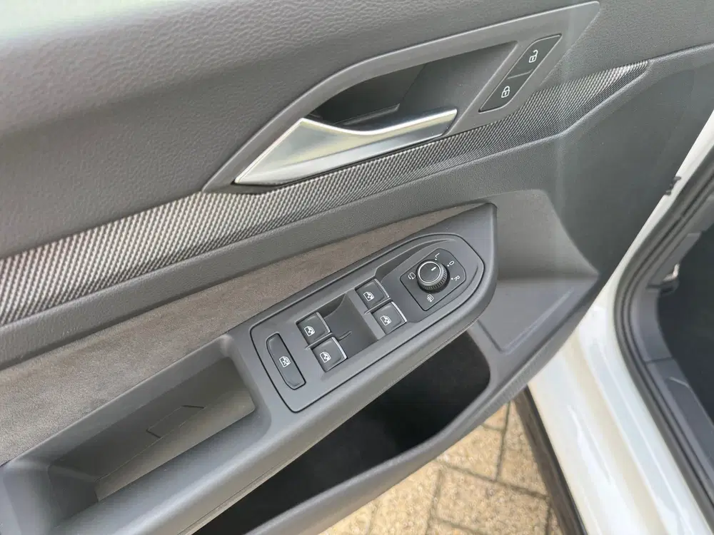 Volkswagen Golf 1.5 TSI R-Line Edition Parkeer Camer uit 2025, foto 10
